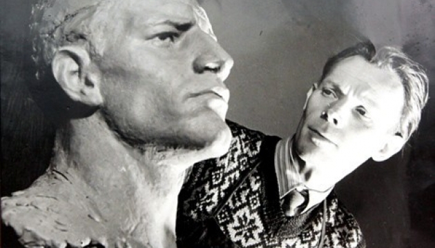 Пам'ять автора монумента Батьківщині-матері вшановують у Харкові