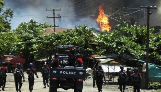 Військова влада М'янми видала ордери на арешт 26 лідерів опозиції