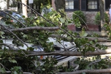 Bad weather in Ukraine leaves 525 towns and villages without electricity