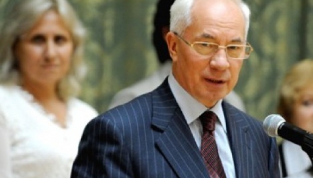 Азаров: Професія педагога - одна з найблагородніших