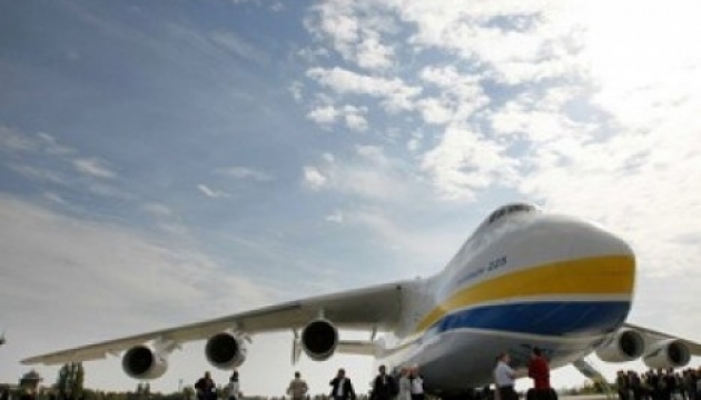 Літак Януковича прийме Херсонський аеропорт, який не працював з 2006 року