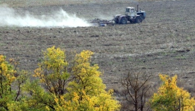 На Харківщині почалася сівба, засіяли вже 2,5 тисячі гектарів