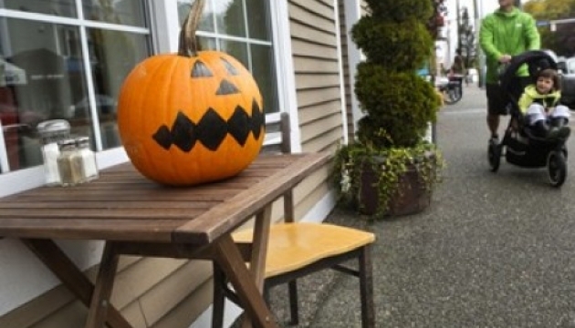 Католицька церква в Польщі: Святкування Хелловіна суперечить християнству