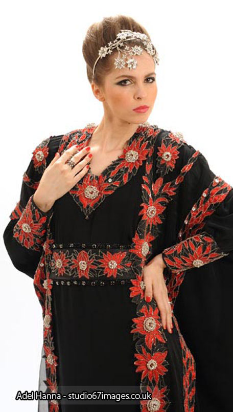 Найдорожче у світі арабське вбрання створили в Дубаї Найдорожче у світі арабське вбрання створили в Дубаї