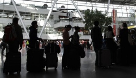 Через шторм в Європі скасовані авіарейси, загинула людина