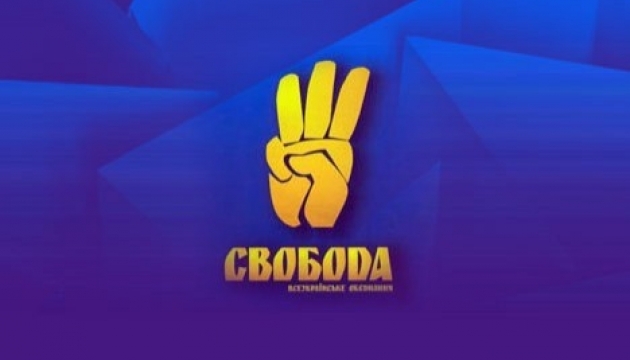 Politiker aus der Partei der Regionen behauptet, die „Swoboda“-Partei bringe die Gefahr des Neofaschismus in der Ukraine