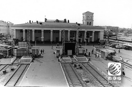 З нього розпочинається Київ для приїжджих. Фоторепортаж