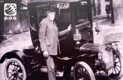 Засновник компанії Cadillac Генрі Мартін Ліленд.1906 рік. Саморушні візки розпочали відлік автомобільного століття. Фоторепортаж