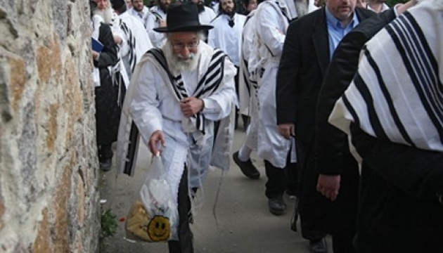 Прочани-хасиди залишають Україну