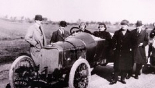 Саморушні візки розпочали відлік автомобільного століття. Фоторепортаж