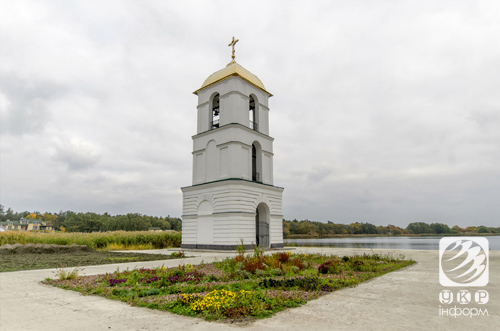 Спасо-Преображенська церква. Жанрові фото