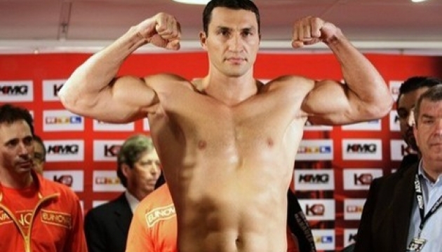 Klitschko resultó en 7 kg más pesado que Povetkin