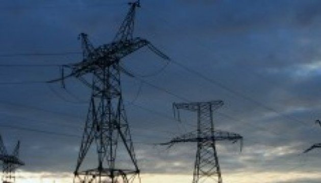 About 100 Ukrainian towns and villages left without electricity 

