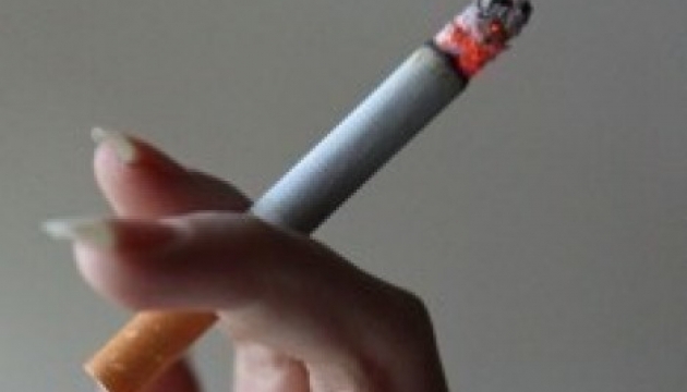 L’OMC : Les fumeurs risquaient davantage de contracter une forme sévère de la COVID-19 que les non-fumeurs