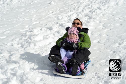 Штат, народжений у боях, запрошує в казку. Фото
