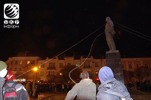 Ленінопад прокотився по всій Україні. Фото
