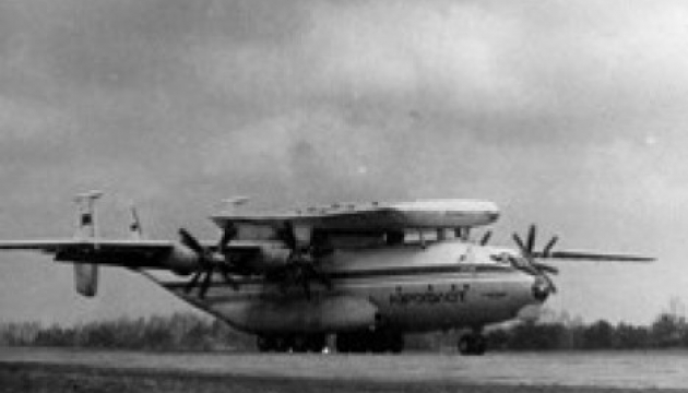 Перший політ українського літака-велетня. Фото