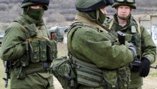 Російські військові захопили приватні об'єкти на півострові Чонгар