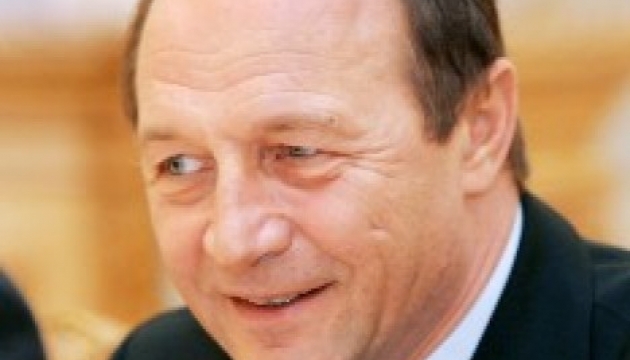 Путін з тугою дивиться у бік гирла Дунаю - Бесеску