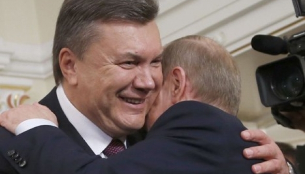 Янукович порушив закон про перебування іноземців у Росії
