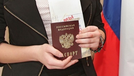 В ОРДЛО вже склали списки для отримання паспортів РФ - експерт
