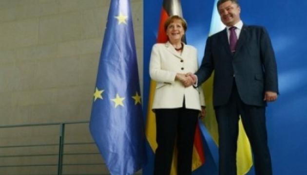 Меркель прийняла Порошенка у Берліні