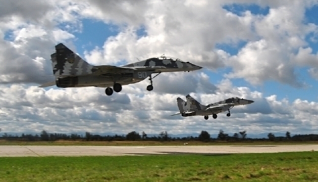Ukrainian Air Force put on full combat alert, fighter aircraft scrambled