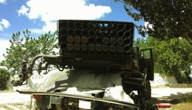 Donbass : les combattants mercenaires russes utilisent toujours des armes interdites par les accords de Minsk