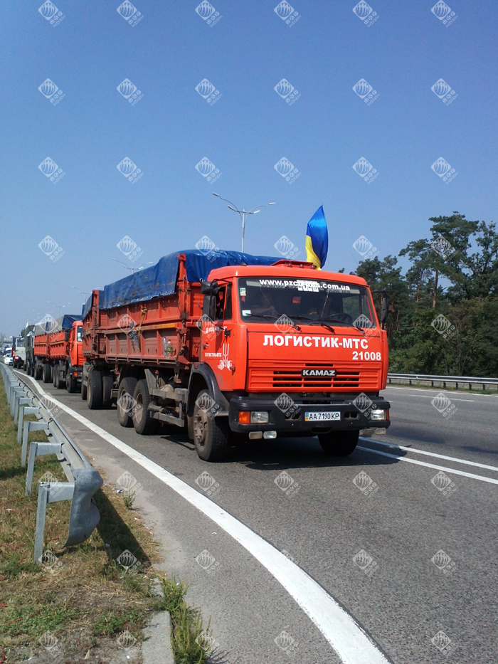 Київ відправив до Луганська 240 тонн гуманітарки