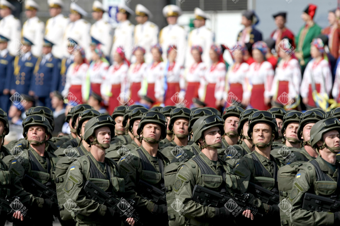Бійці Нацгвардії України під час військового параду на честь Дня Незалежності України