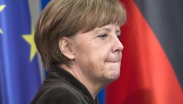 Меркель хоче допомогти Україні військовою технікою