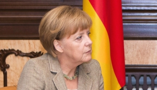 Меркель вважає, що федералізація зашкодить Україні