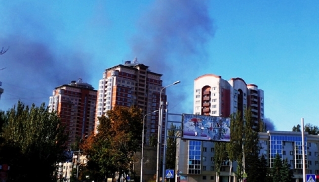 До пізньої ночі у Донецьку не припинялися вибухи