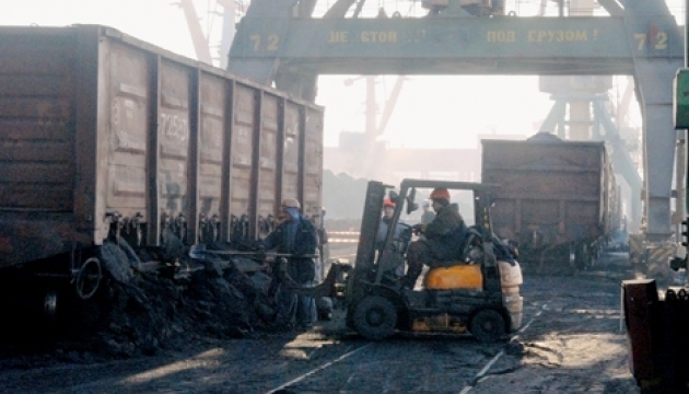 Південно-африканське вугілля привезли до України