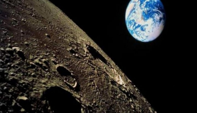 Китай запустив до Місяця орбітальний модуль