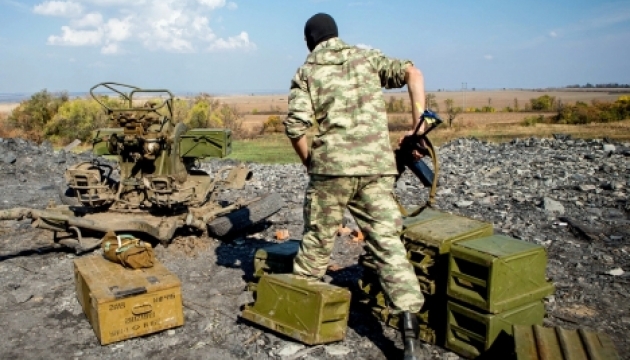 Україна витрачає на оборону 95 мільйонів щодня – Яценюк