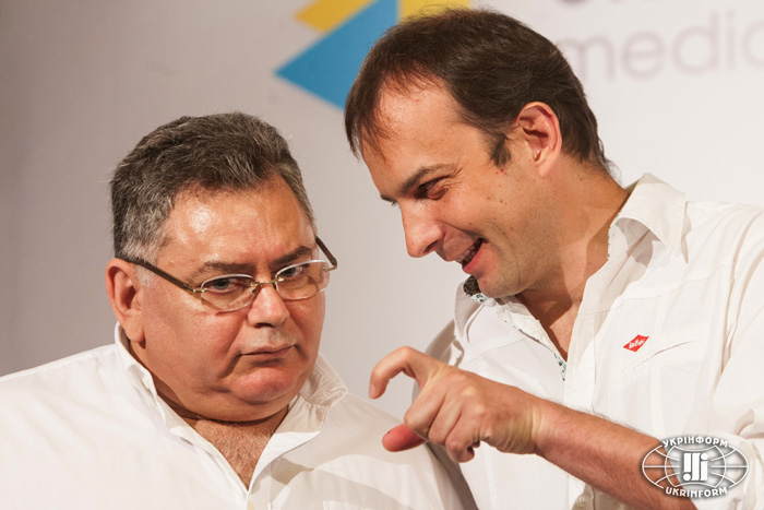 Голова Люстраційного комітету України, член ради партії 