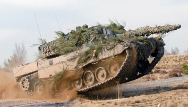 Alle von Kanada für die Ukraine versprochenen Leopard-2-Panzer schon in Polen - Schmyhal