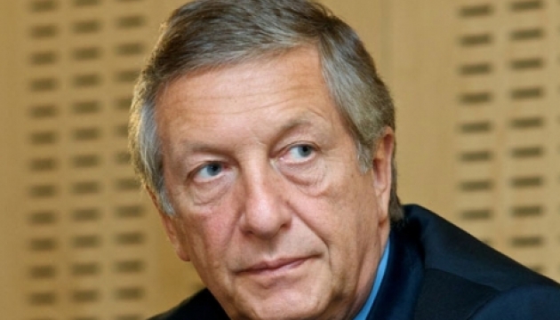 Путін робить все, щоб Росія стала сировинною колонією Китаю - політолог