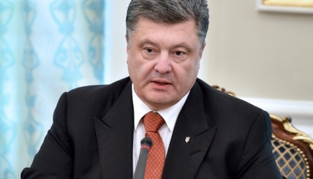 El presidente firma las leyes sobre la decomunización de Ucrania