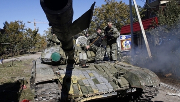 Розвідка підтверджує, що Росія передає бойовикам важке озброєння – НАТО