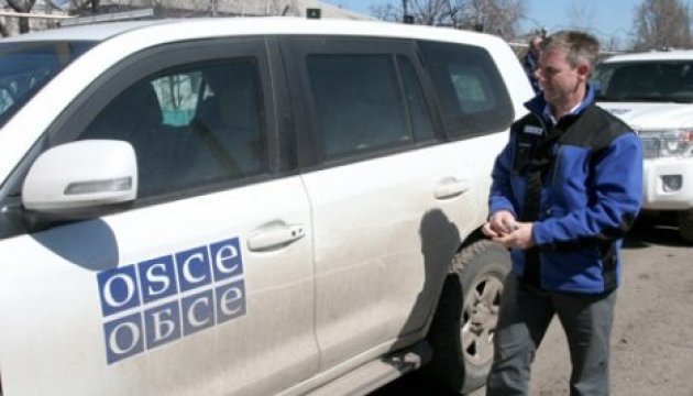 Les combattants pro-russes ont renouvelé la protection de la base de l’OSCE à Horlivka