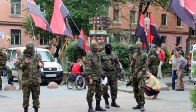 ТСК щодо Мукачева заслухала Правий сектор і Ланьо