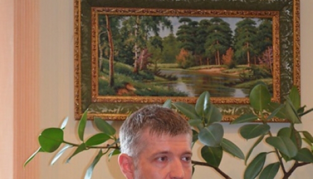 У Миколаєві керівника морпорту облили зеленкою
