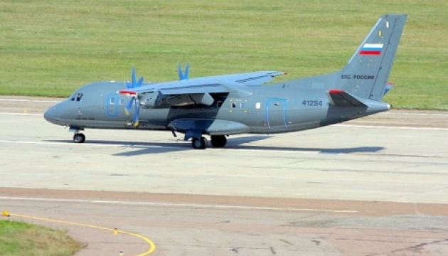 Росія призупинила випуск Ан-140 через санкції України
