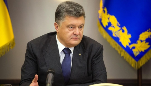 Poroshenko promises Ukrainian passports to foreign citizens participating in ATO