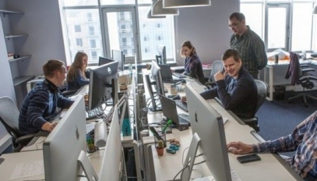 Зарплати українських програмістів продовжують рости. Дослідження