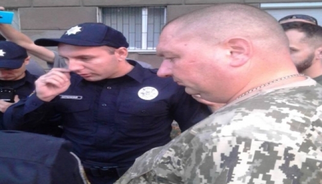 В Одесі затримали п'яного полковника, який віз нетверезого генерала. Фото, відео