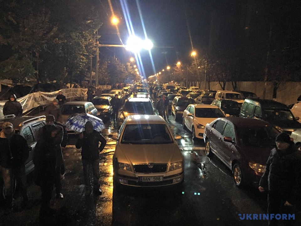 Протестующие в Кишиневе заблокировали центральную улицу столицы