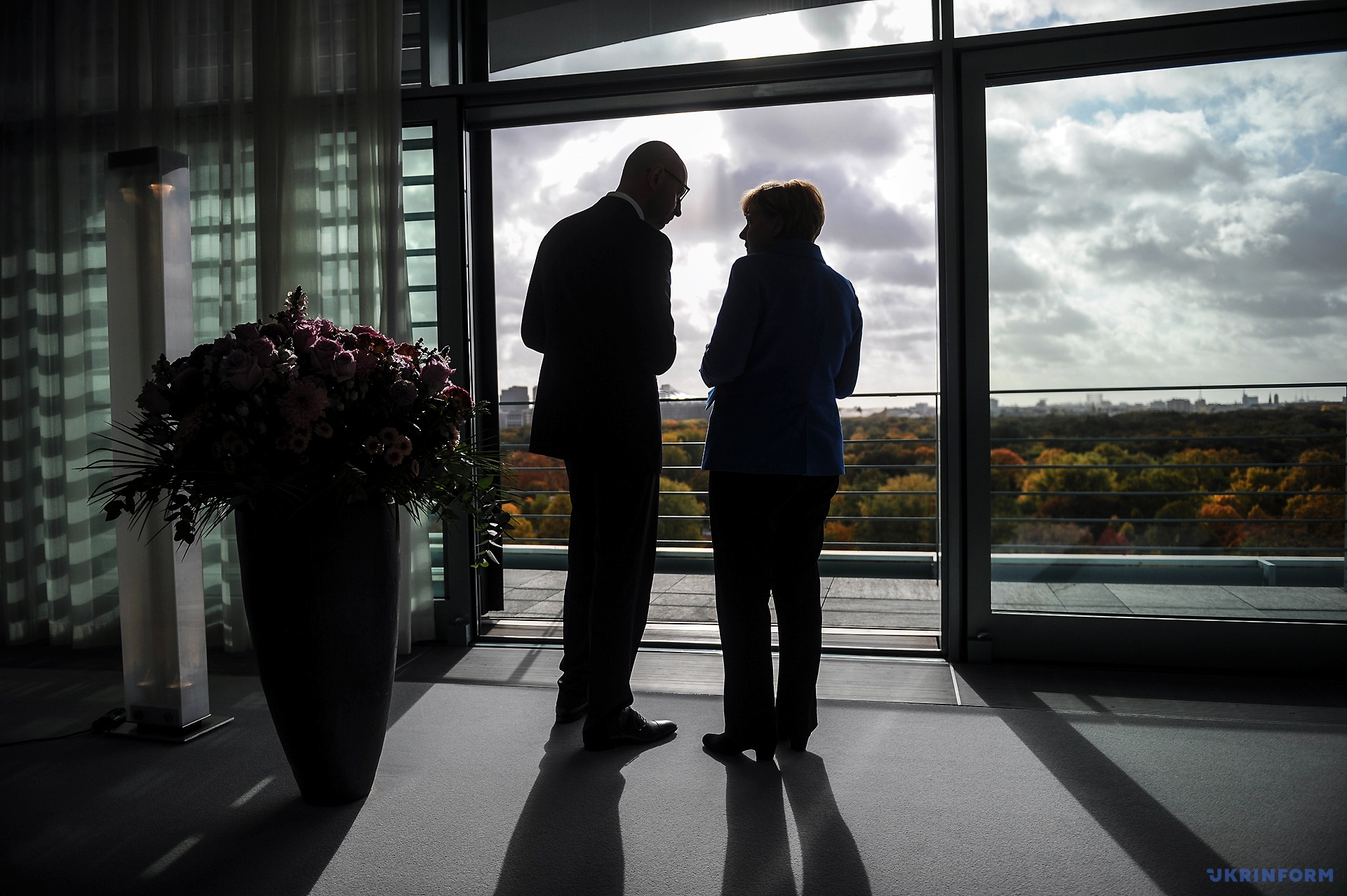 Премьер-министр Украины Арсений Яценюк и Федеральный канцлер Германии Ангела Меркель 